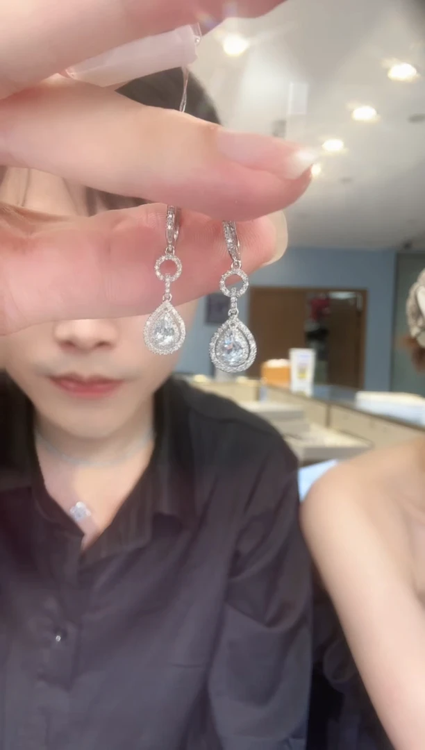 【QM珠宝】铂Pt950镶嵌耳钉钻石耳钉
