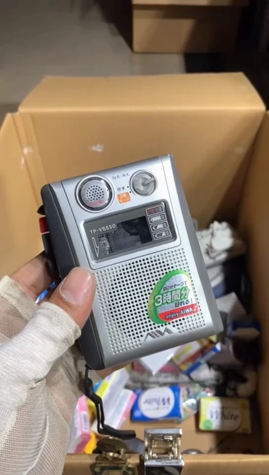 8新一**气中古商品，瑕疵品，不保好坏。313