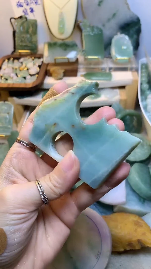 未镶嵌挂件翡翠 缅甸A货翡翠，没有运费险