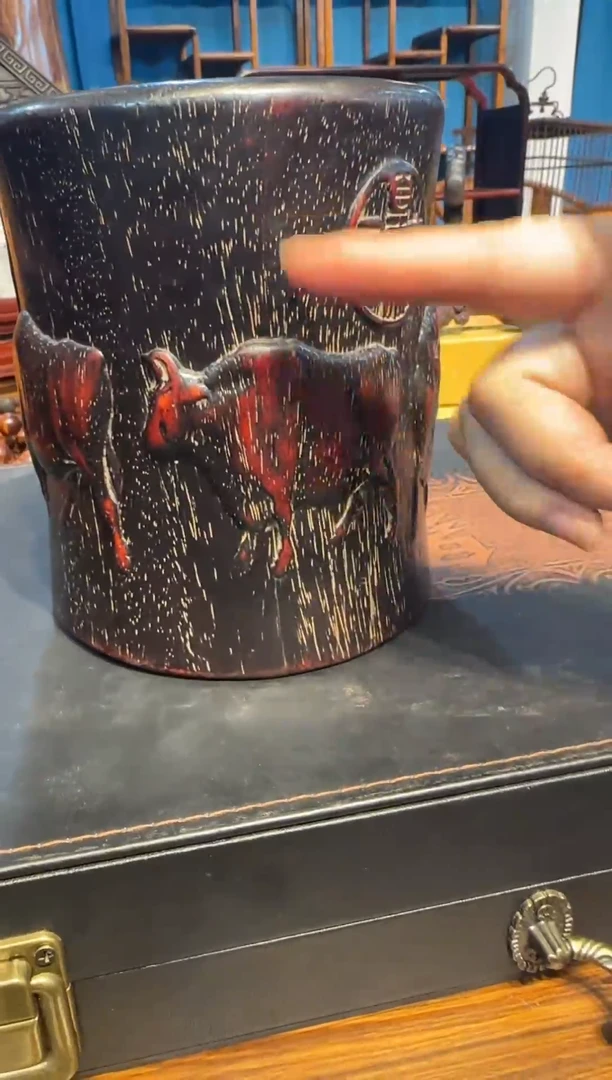 【闪购商品】木紫檀五牛图笔筒-----------