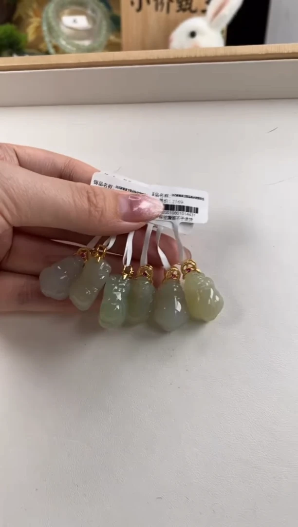 吊坠(不含链)银S925镶嵌和田玉貔貅吊坠多样性发一件