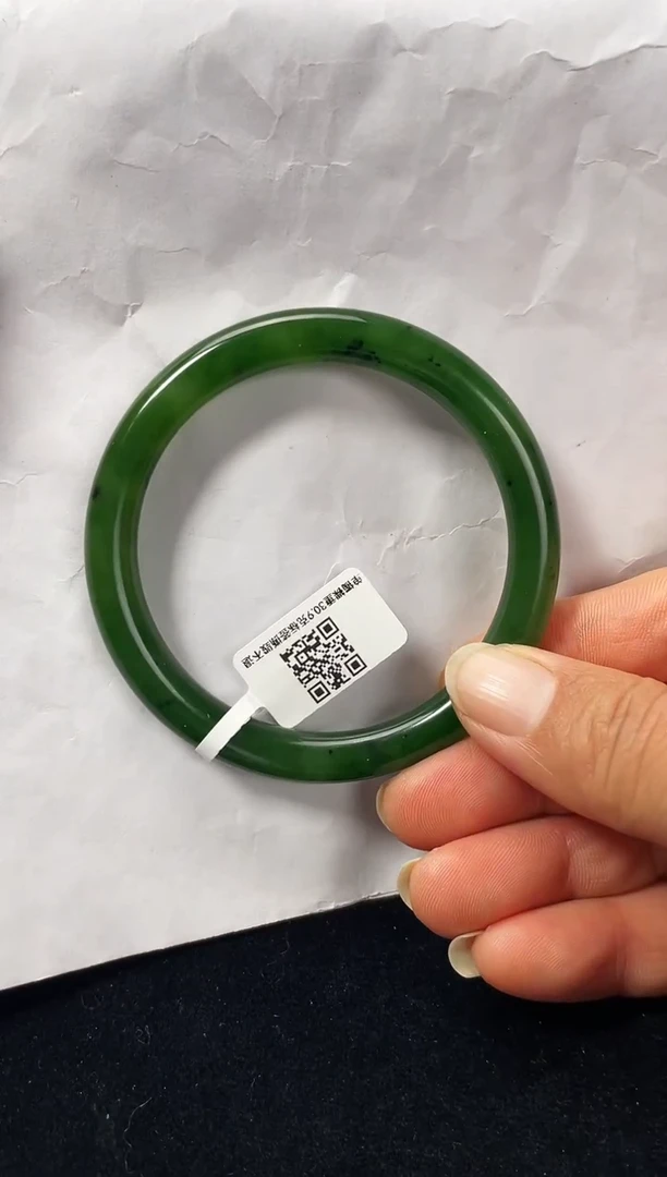 未镶嵌手镯和田玉（碧玉）碧玉手镯