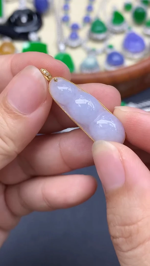 颈饰18K金镶嵌翡翠131-中国好珍宝