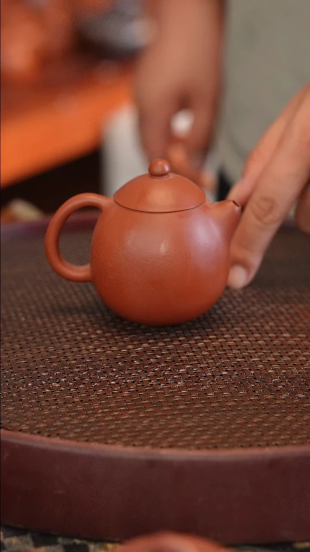茶壶紫砂大红袍 龙蛋 半手工 微瑕 90