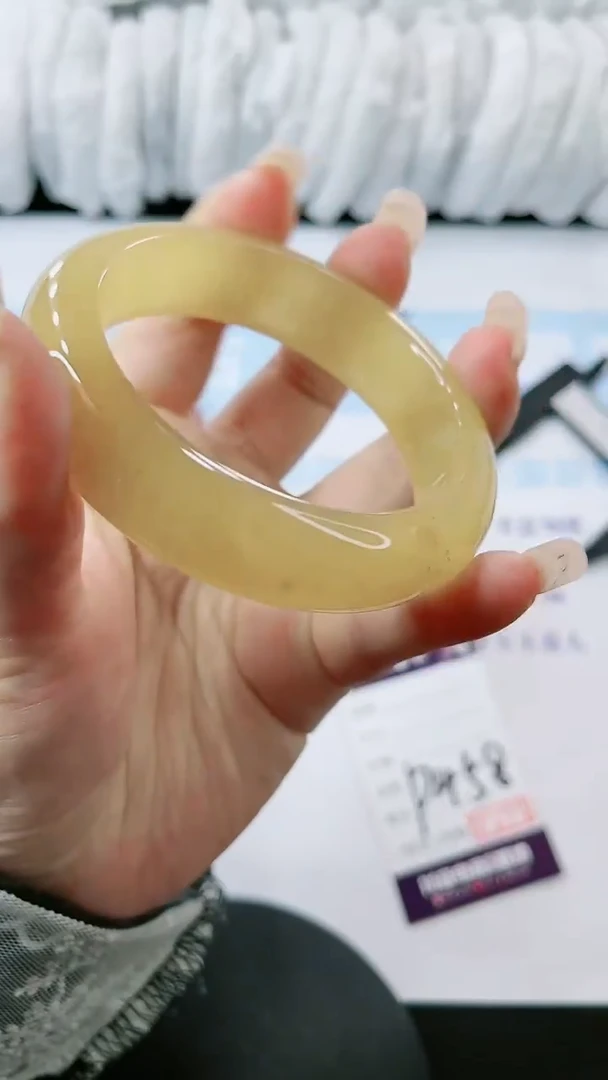 【闪购商品】石英质玉手镯未镶嵌多样性发货P458