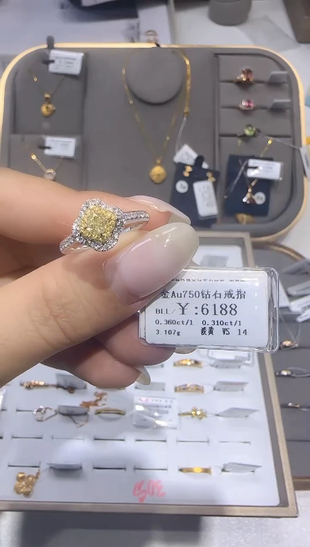 18K金镶嵌戒指/指环钻石5136+3.107