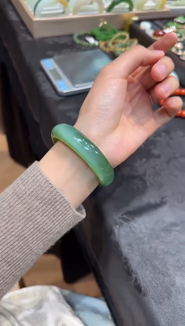 未镶嵌手镯和田玉54.5