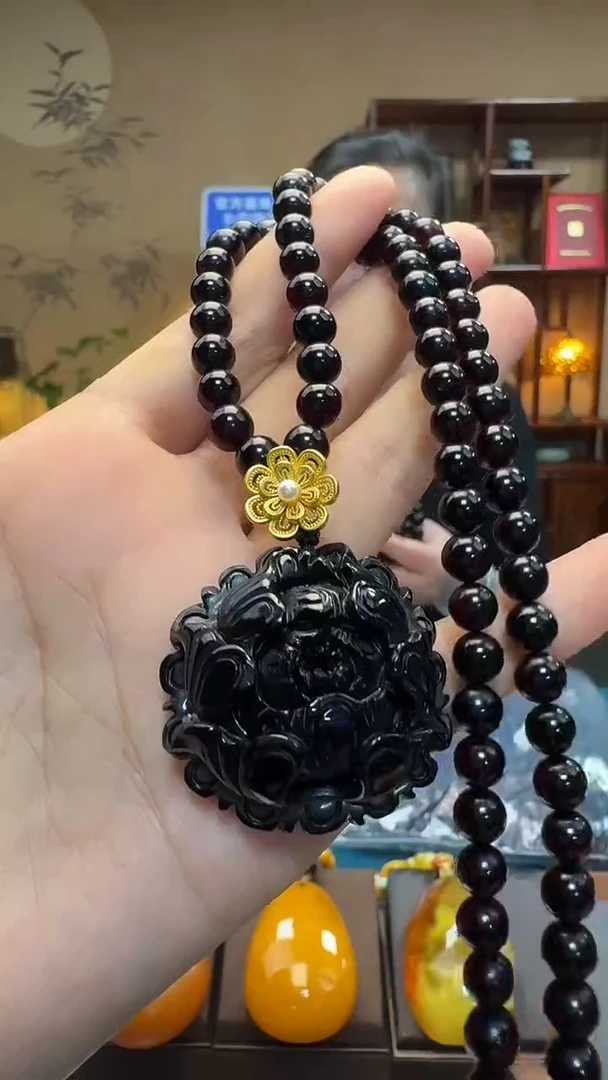 琥珀吊坠(赠链)未镶嵌天然保真琥珀牡丹花套装