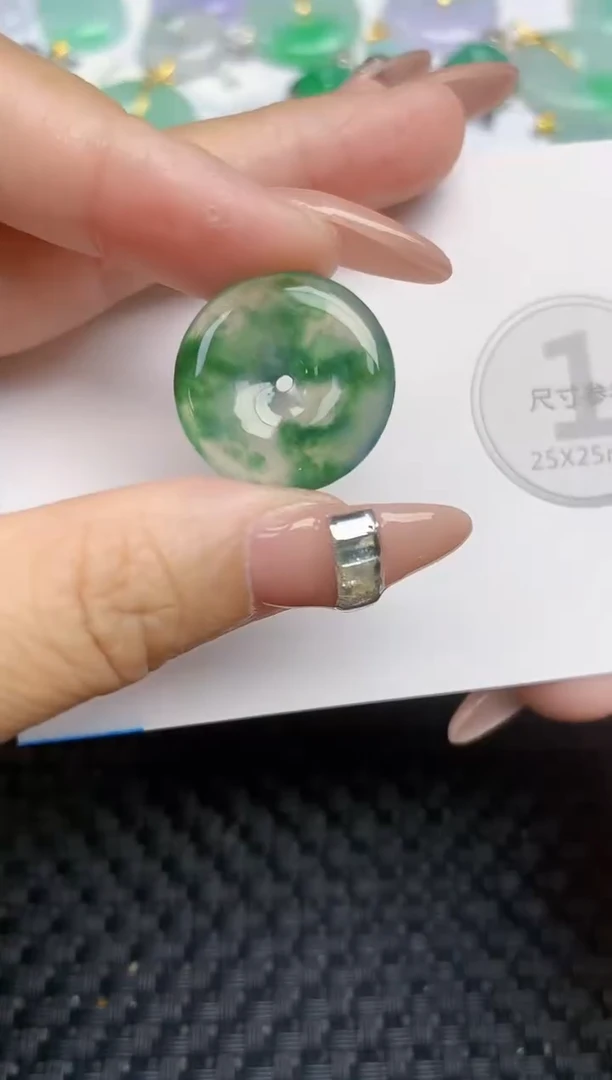 颈饰未镶嵌翡翠天然缅甸A货翡翠百元以上9元证书费自理