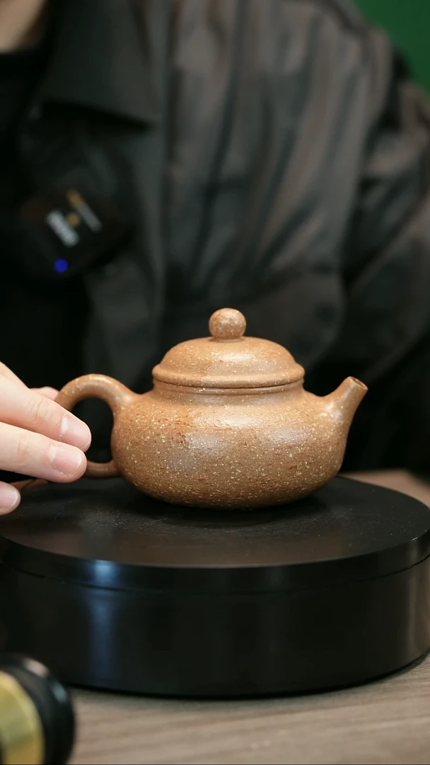 茶壶紫砂牛*蟀H2368段泥粗砂容天