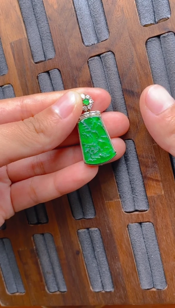 翡翠银S925镶嵌吊坠(不含链)山水牌