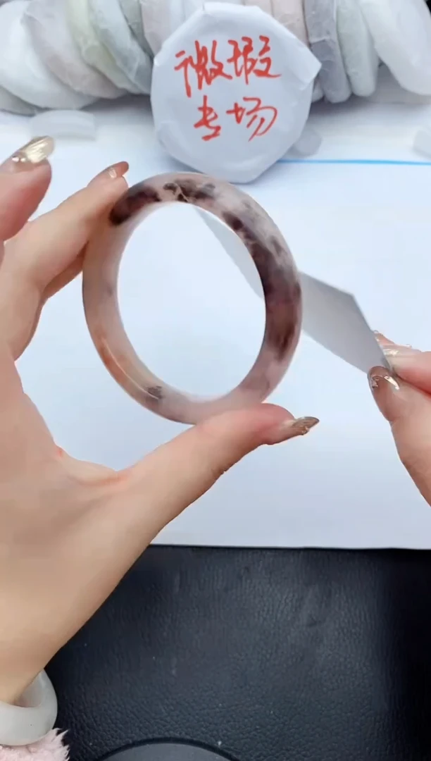 【闪购商品】石英质玉手镯未镶嵌147+58/59