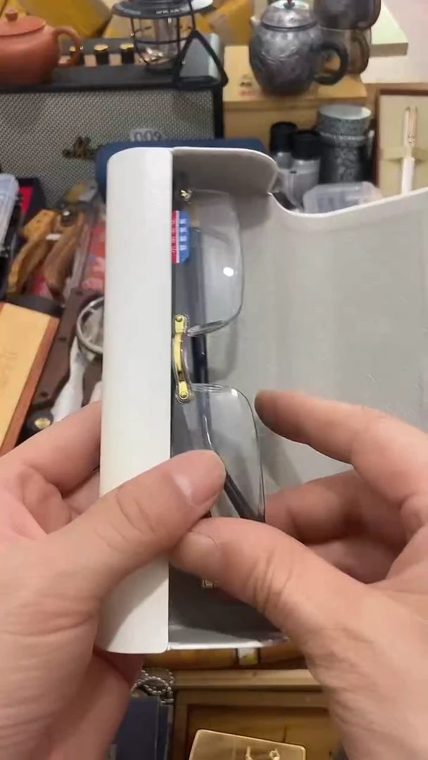 瓷片闪购商品 如图所示