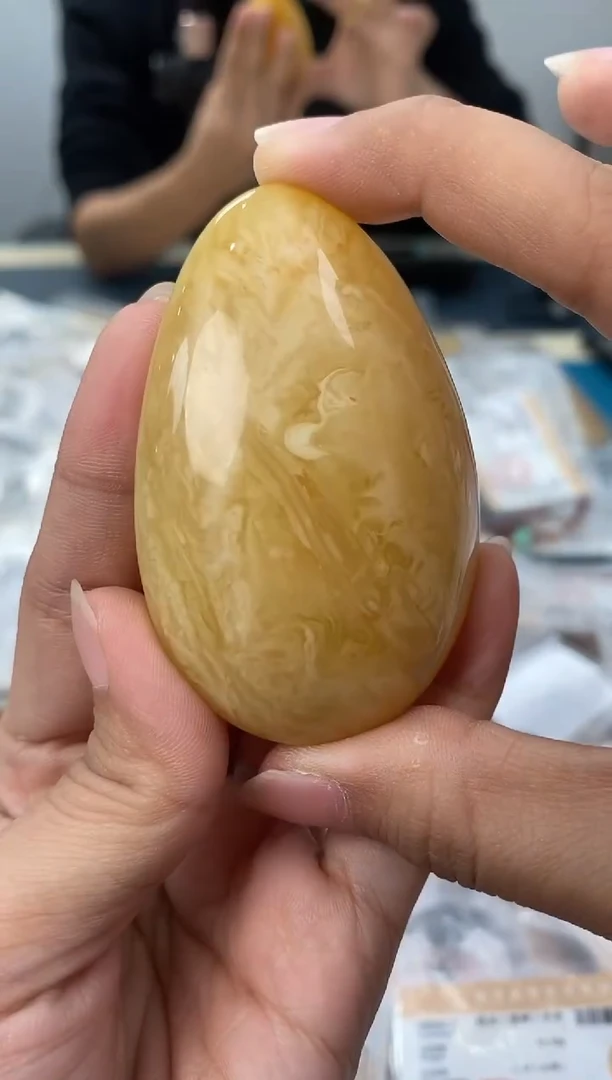 【闪购商品】琥珀裸石未镶嵌天然琥珀蜜蜡水滴