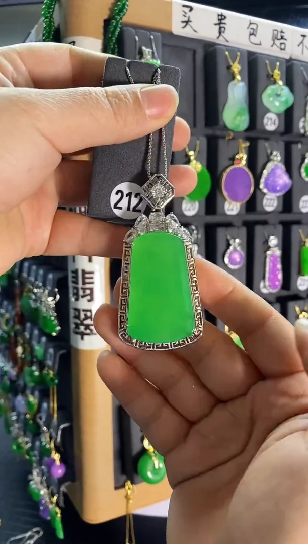 【闪购商品】翡翠耳饰银S925镶嵌212....