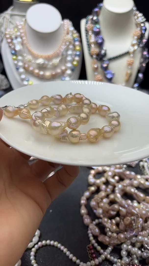 颈饰未镶嵌淡水珍珠多人