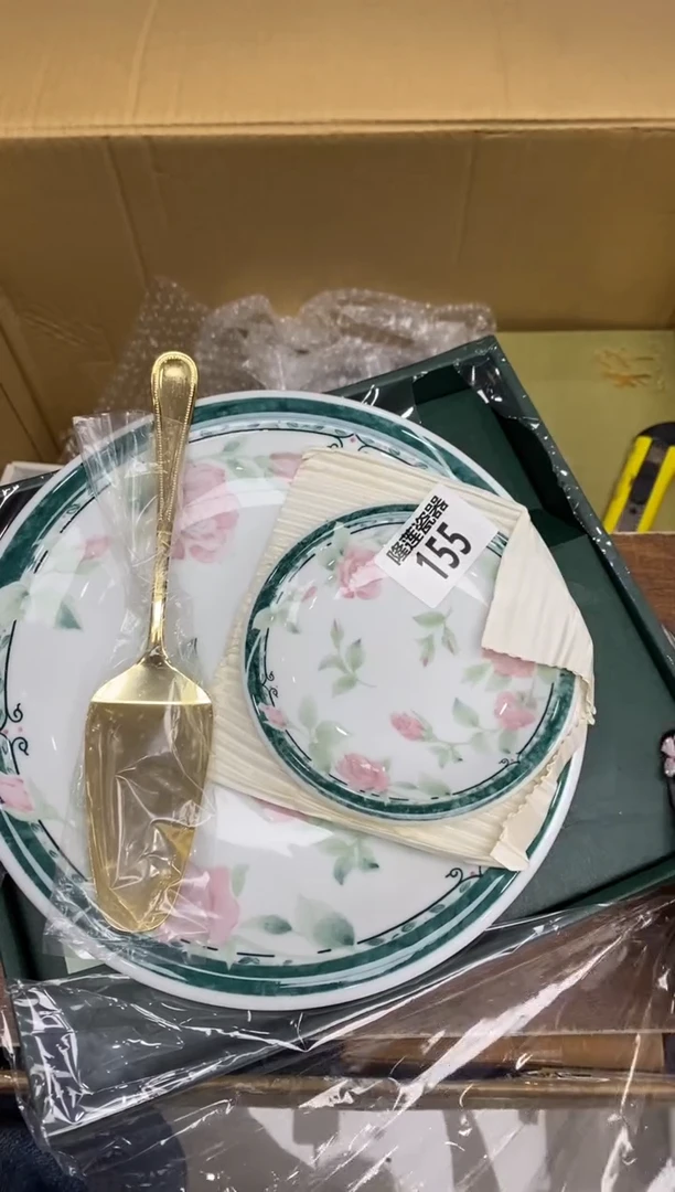 瓷片L****糖隆莲瓷器欢迎大家