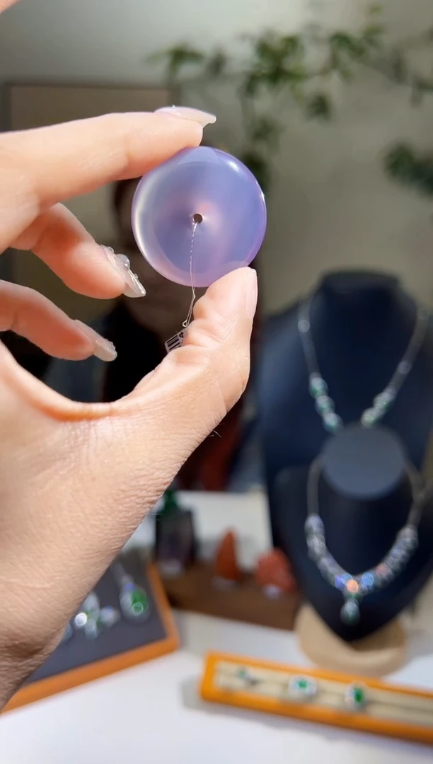 玛瑙/玉髓颈饰未镶嵌平安扣