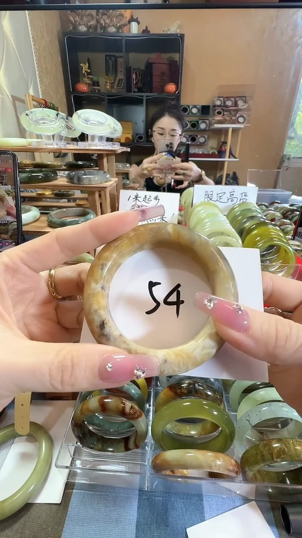 岫玉未镶嵌手镯3