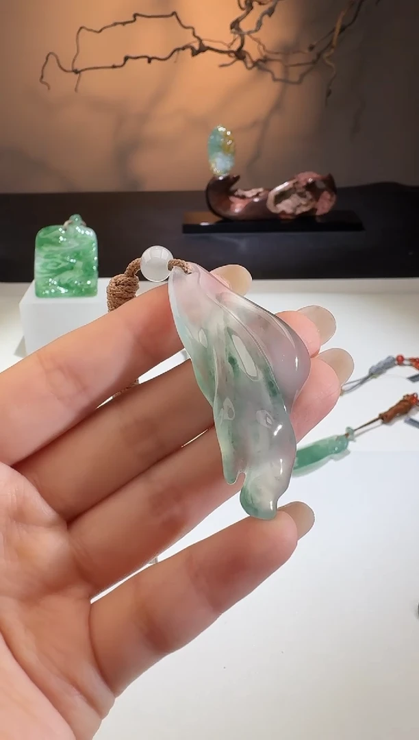 【闪购商品】翡翠颈饰未镶嵌【鑫鑫】