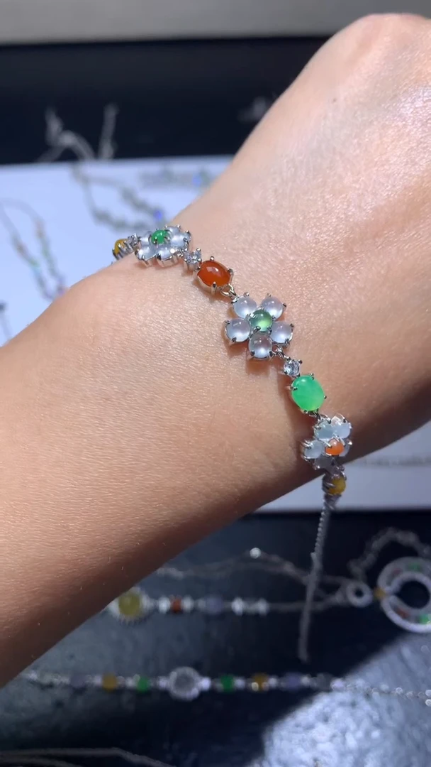 颈饰银S925镶嵌翡翠净货