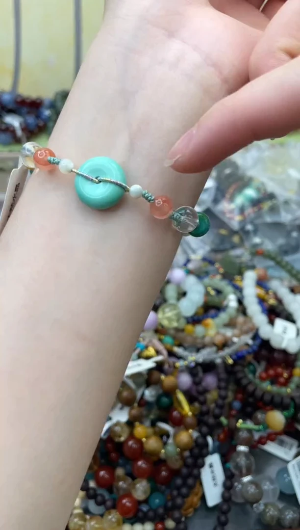 未镶嵌玛瑙手饰381