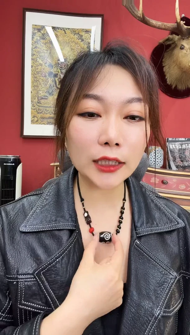 非金属珐琅高货黑白四眼锁骨168