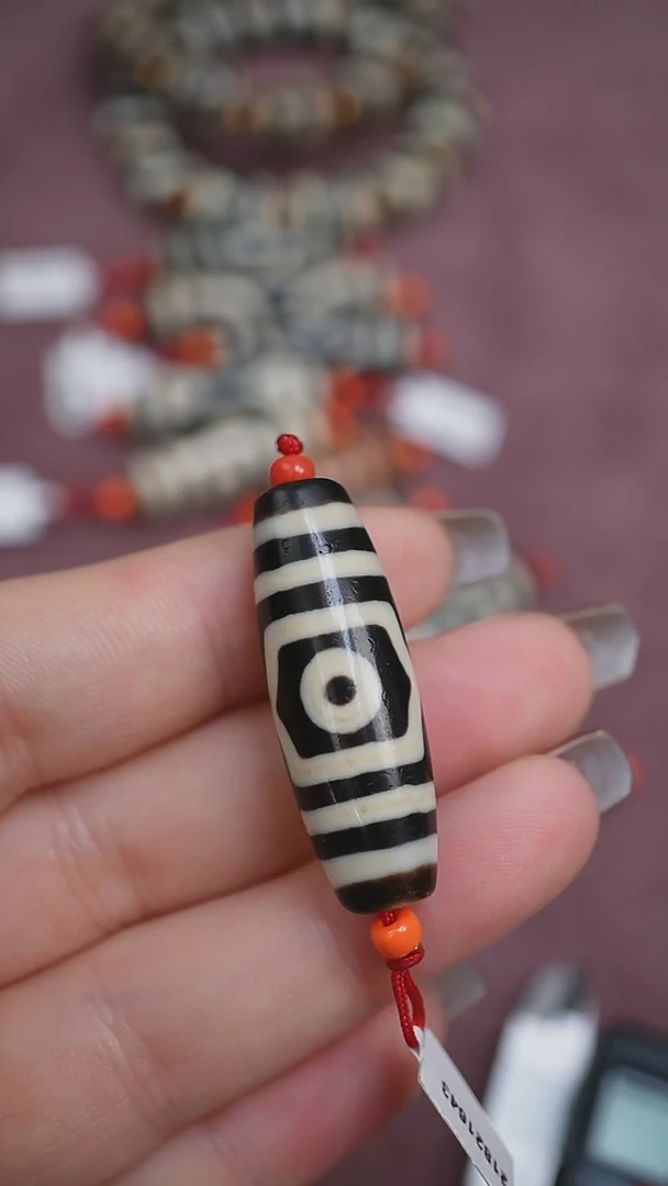 【闪购商品】玛瑙/玉髓颈饰未镶嵌蚀花玛瑙珠定制编绳