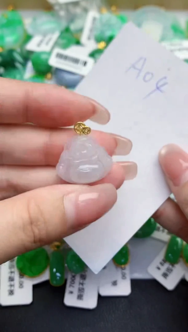 翡翠未镶嵌颈饰缅甸天然翡翠A货