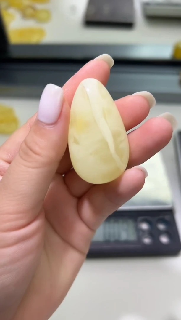 裸石琥珀未镶嵌琥珀蜜蜡吊坠