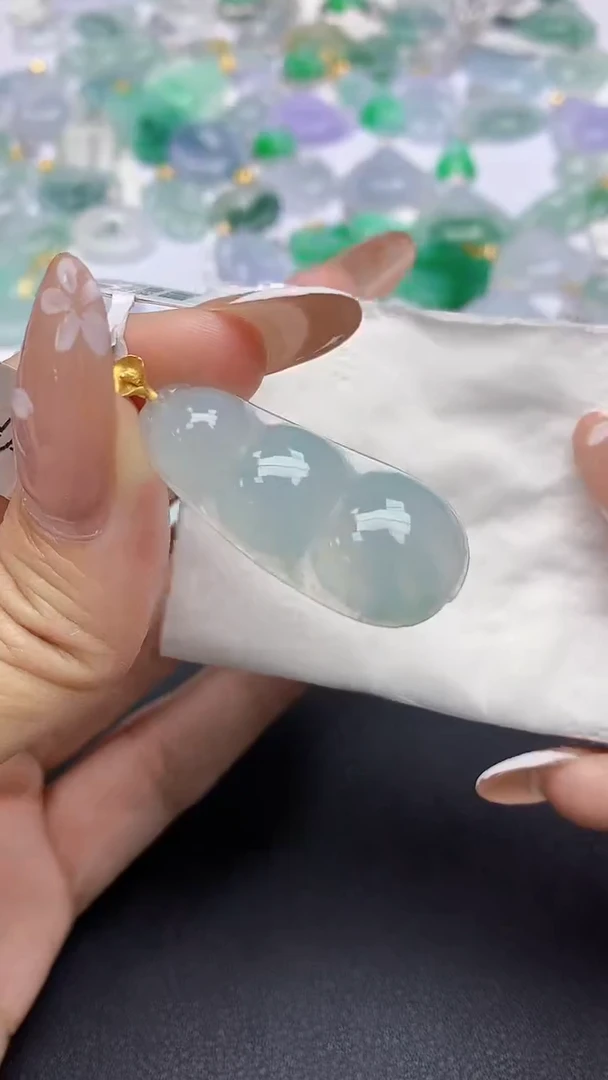 颈饰18K金镶嵌翡翠天然缅甸a货翡翠百元以上9元证书费自理