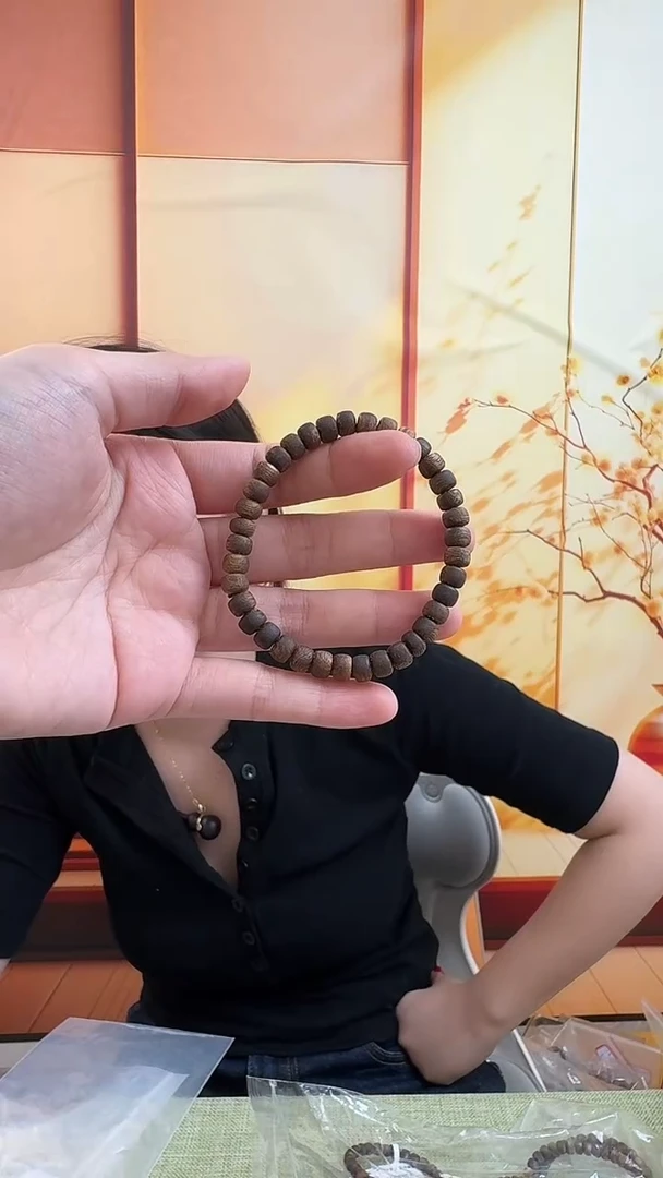 沉香沉香碎屑0.6白棋+沉香碎片（货号：pgdq）