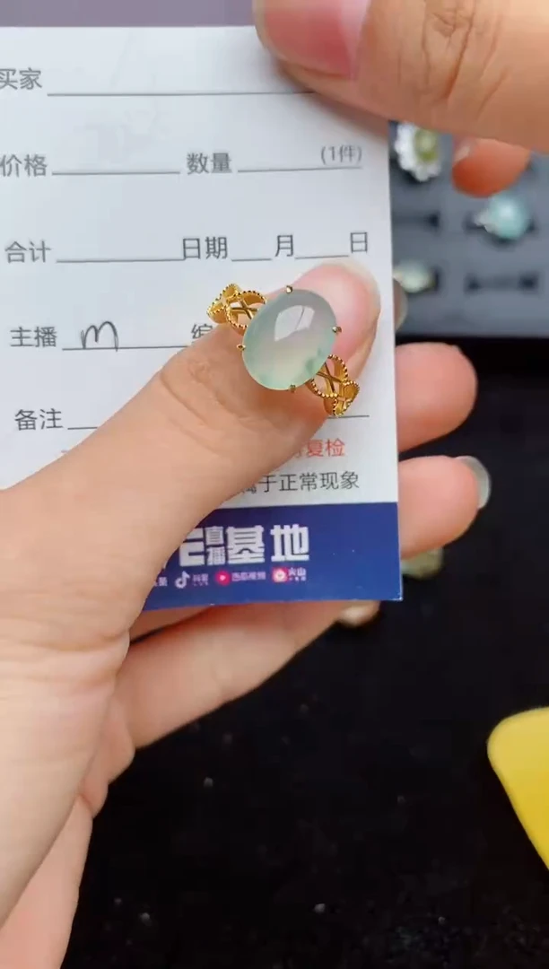 银S925镶嵌戒指翡翠.....