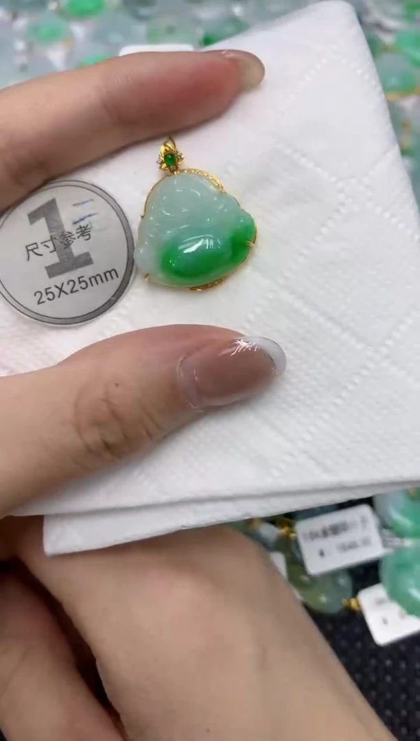 颈饰18K金镶嵌翡翠1111111