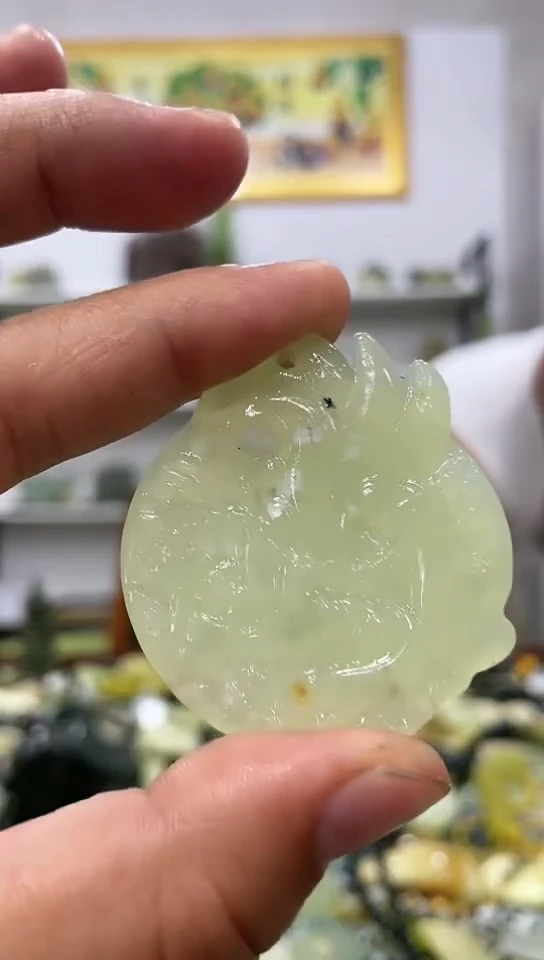 岫玉未镶嵌挂件
