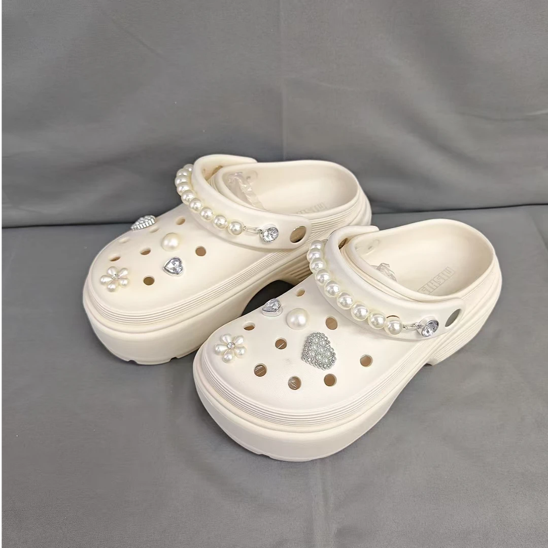 2025新款时尚夏季休闲舒适女士简约休闲洞洞鞋3-525