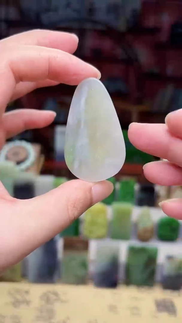 未镶嵌和田玉挂件240