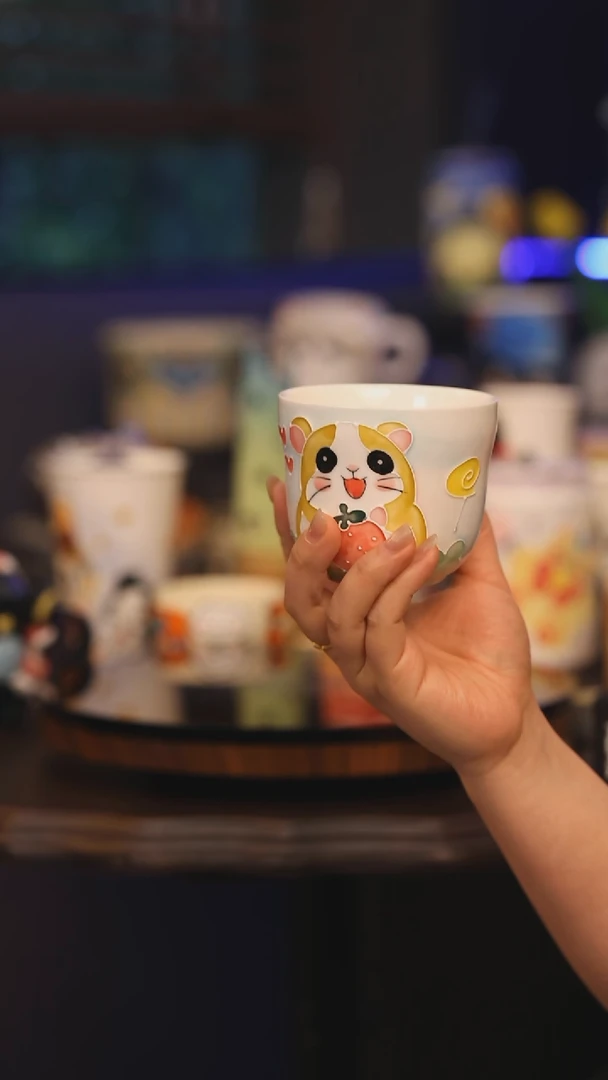 【闪购商品】摆件景德镇釉下彩绘设计师款式陶瓷