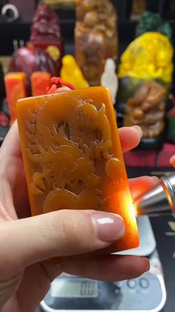 寿山石印石田黄龙牌