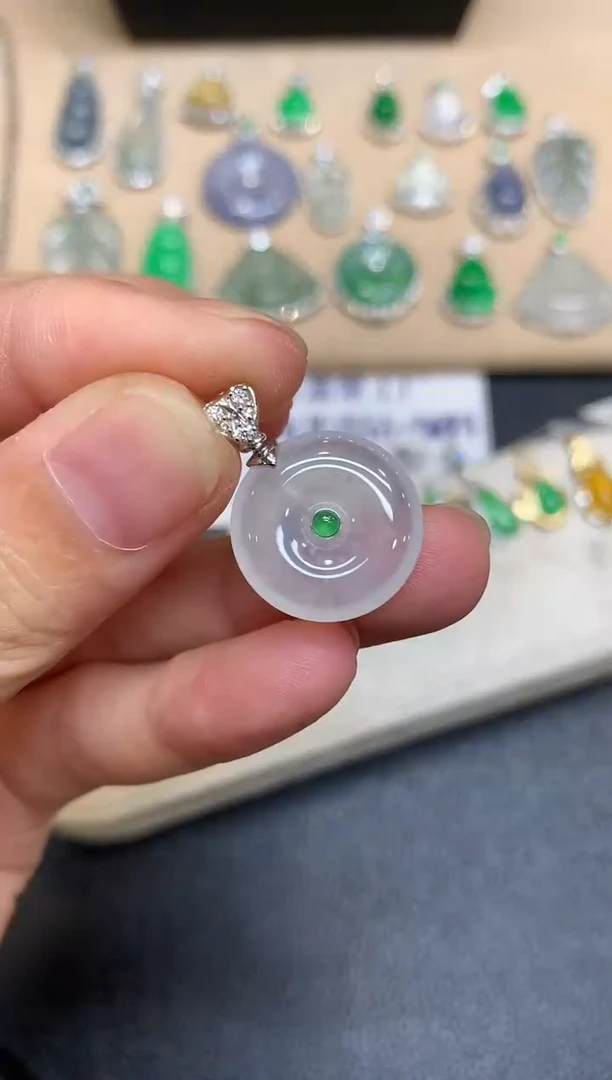 颈饰18K金镶嵌翡翠平安扣【无服务费【48小时鉴赏期】