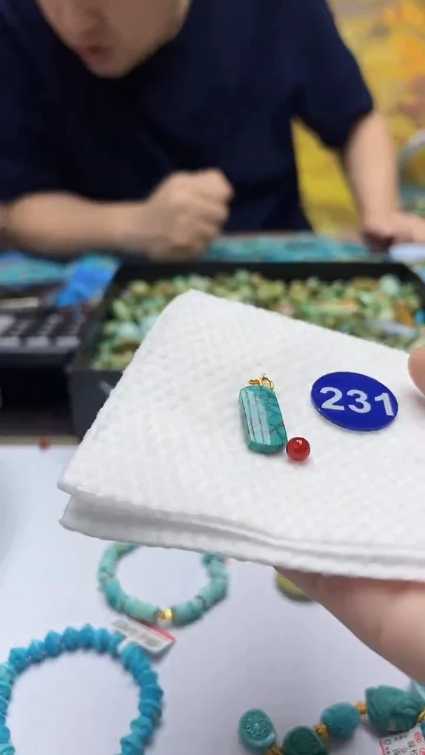 玛瑙/玉髓吊坠未镶嵌231随机发