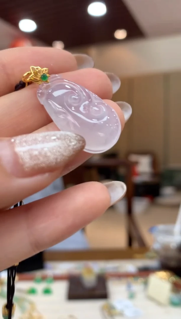 吊坠(不含链)18K金镶嵌翡翠如意