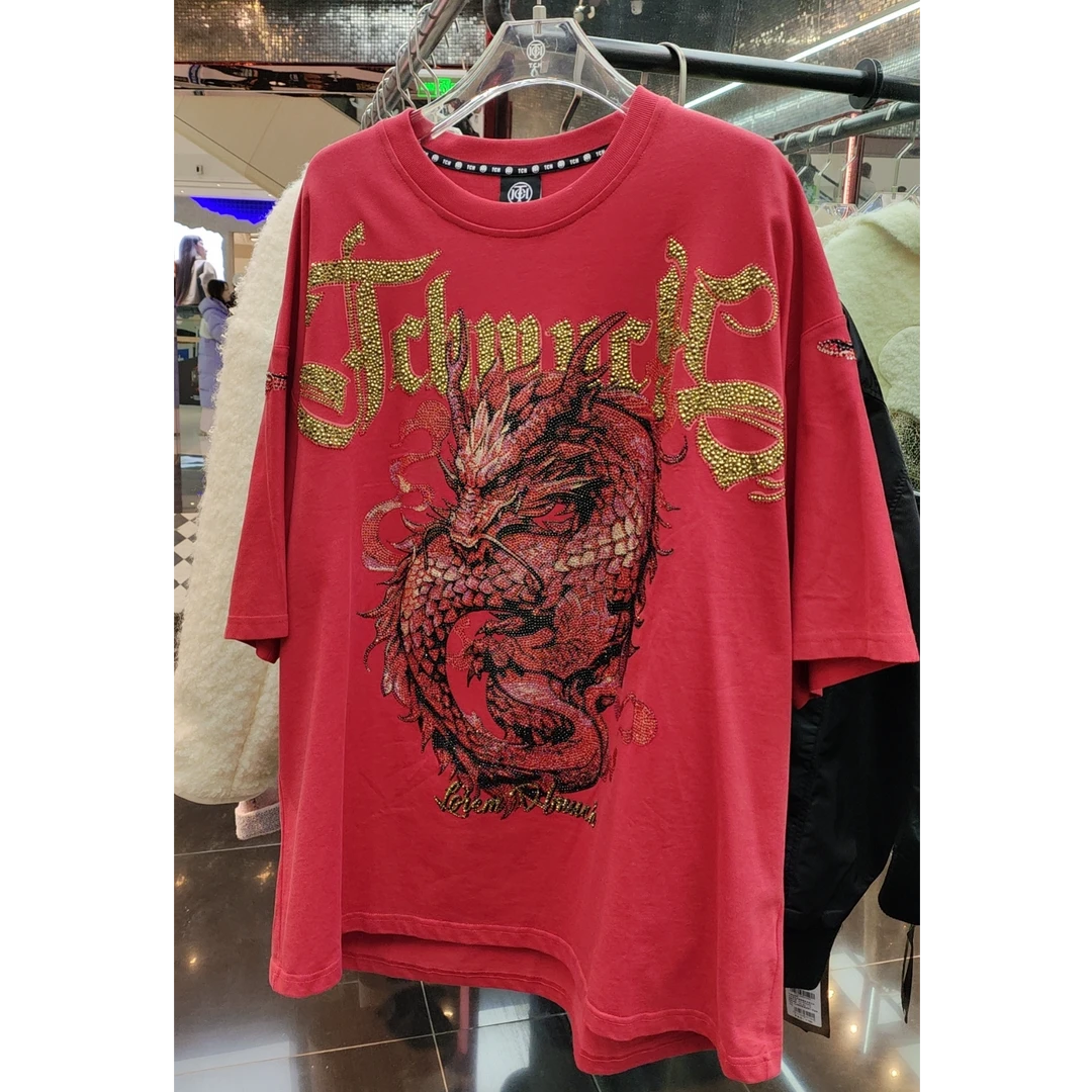 TCH服饰店播-潮牌重工烫钻工艺春夏红色宽松男女T恤T72B106221