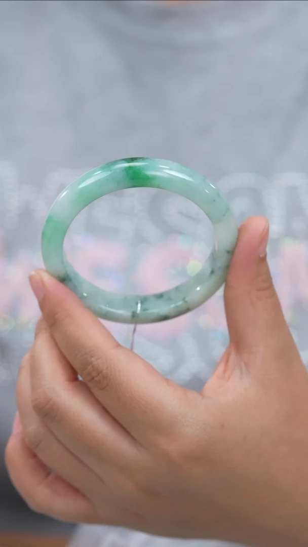 翡翠手镯未镶嵌玉镯0497