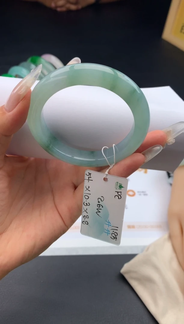 未镶嵌手镯翡翠@**@翡翠自带#送人#，假一赔三