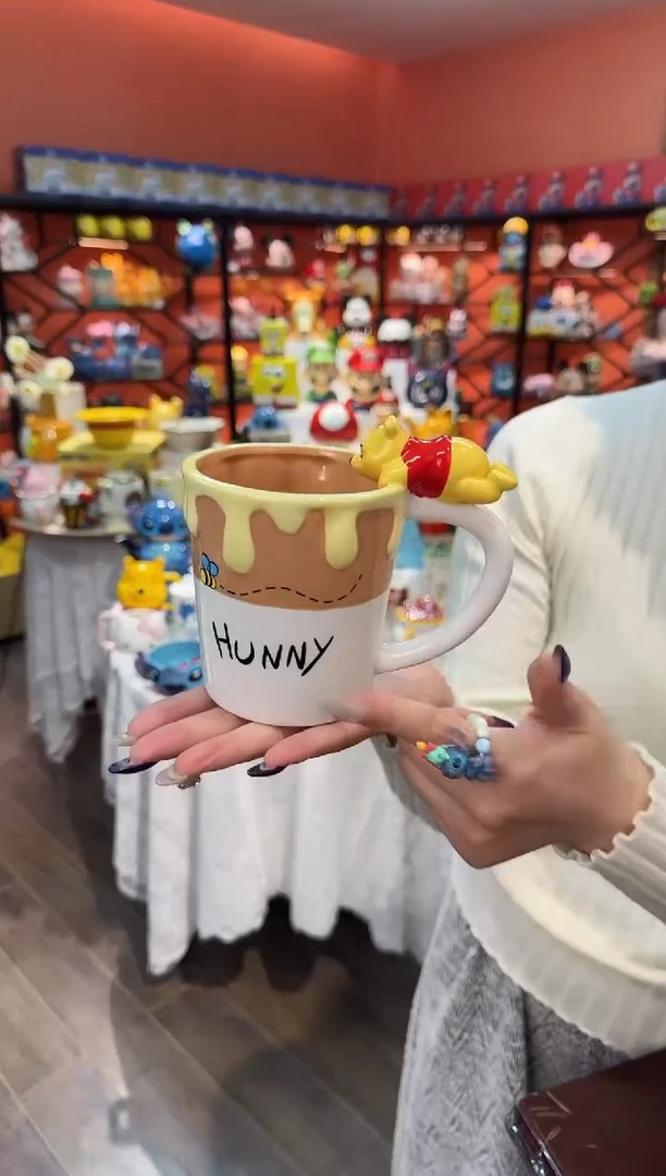 瓷片@@维尼熊蜂蜜陶瓷马克杯
