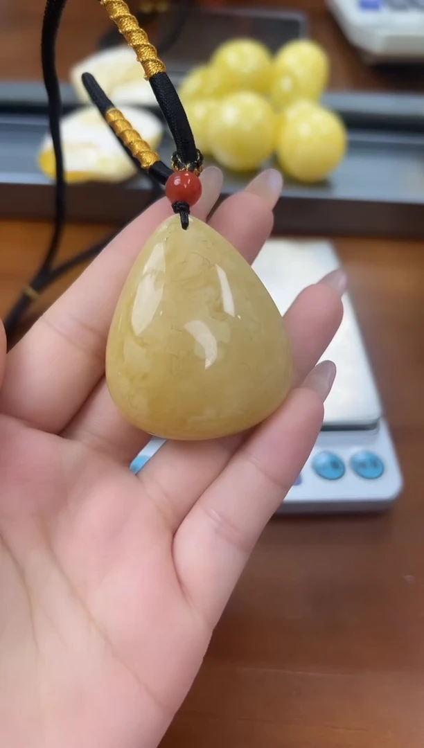 未镶嵌蜜蜡裸石琥珀蜜蜡吊坠