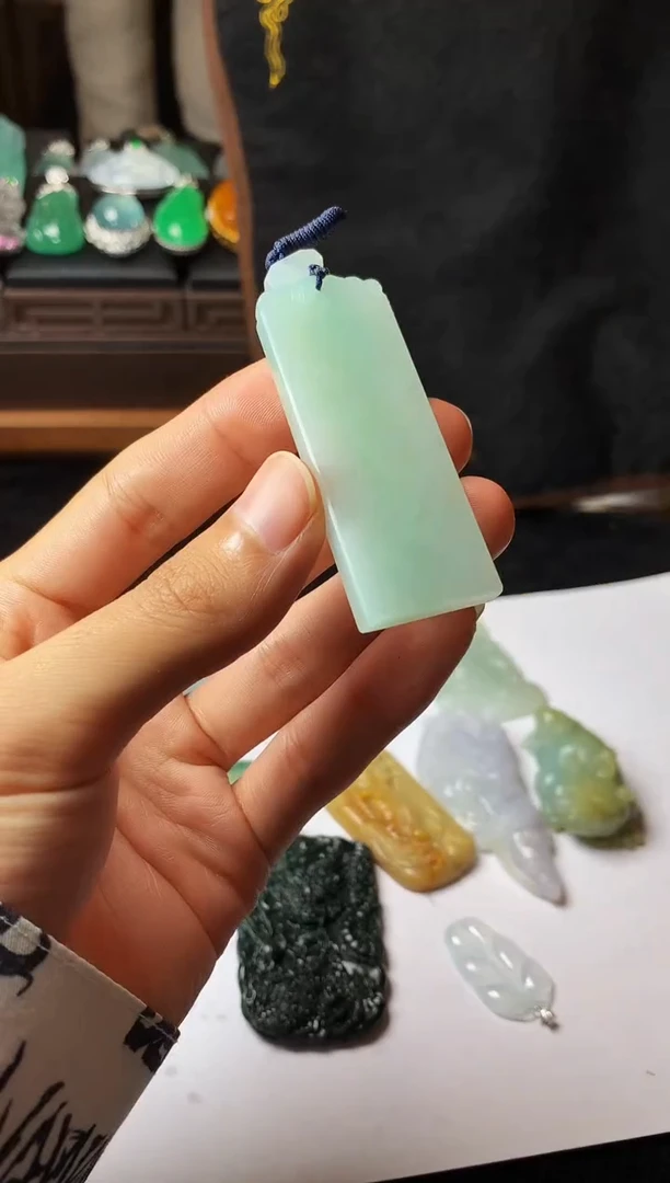 未镶嵌定制翡翠毛货不退不换