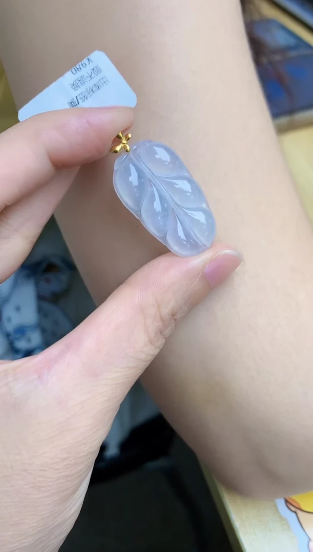 翡翠18K金镶嵌颈饰天然缅甸A货翡翠