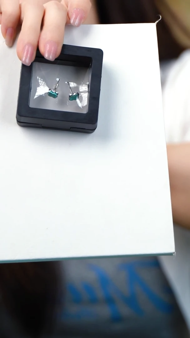 玛瑙/玉髓耳钉未镶嵌耳钉